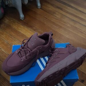 Adidas women’s Maroon Sneakers